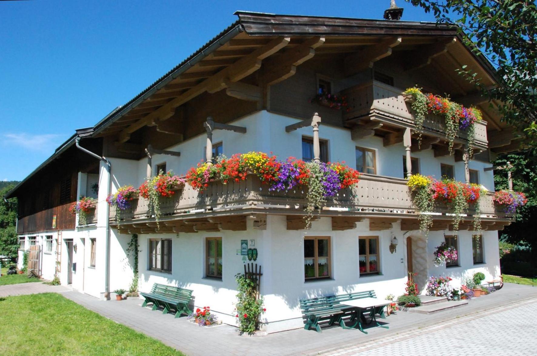 Herzoghof Леоганг Екстер'єр фото
